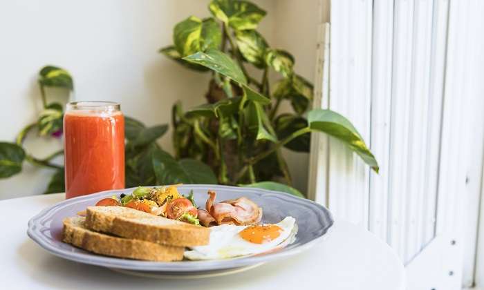 Подробнее о статье Завтрак за 10 минут: омлеты, смузи и каши на каждый день