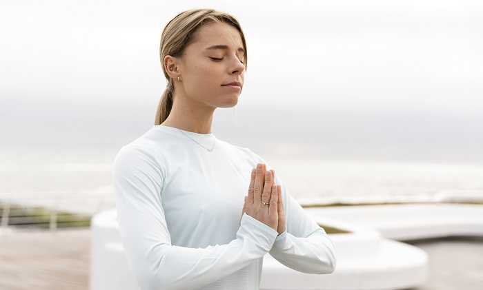 Подробнее о статье Техники осознанного дыхания для снижения стресса